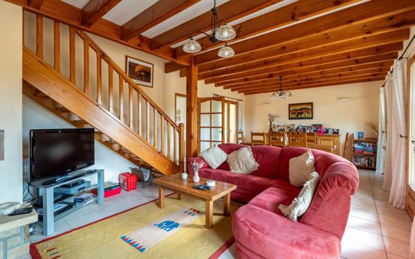 Maison à vendre    5 pièces •  Lüe