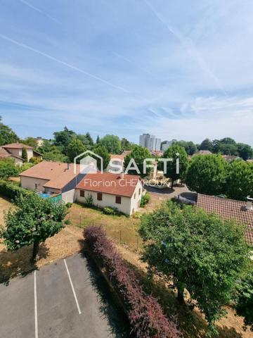T1 de 33 m² avec balcon, parking et cave, Roussillon