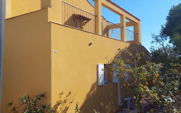 Maison à vendre    6 pièces •  Gallargues-le-Montueux