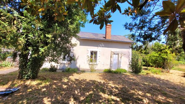 Maison isolée : terrain et dépendances