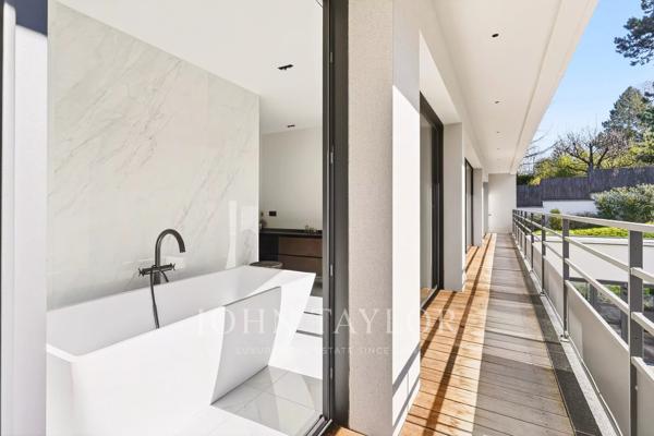 EST PARISIEN - VILLA D'ARCHITECTE NEUVE