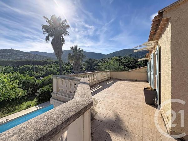 Maison à vendre  6 pièces - 122,52 m 2   CAVALAIRE SUR MER  - 83