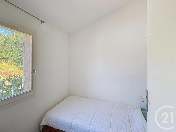 Maison à vendre  6 pièces - 122,52 m 2   CAVALAIRE SUR MER  - 83