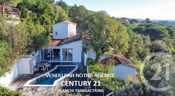 Maison à vendre  6 pièces - 122,52 m 2   CAVALAIRE SUR MER  - 83