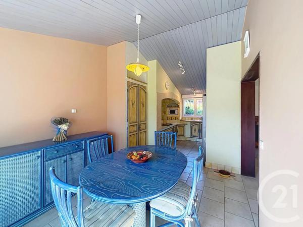 Maison à vendre  6 pièces - 122,52 m 2   CAVALAIRE SUR MER  - 83