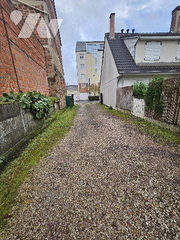 VENTE GARAGES PAR ADJUDICATION VOLONTAIRE / LOT 2