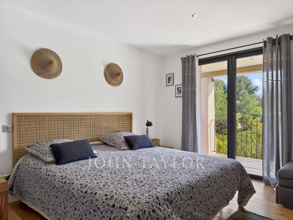 Sanary-sur-Mer – Villa avec piscine et appartement T3 indépendant
