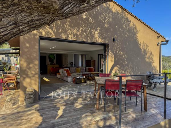 Sanary-sur-Mer – Villa avec piscine et appartement T3 indépendant