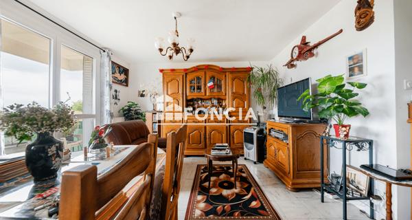 À vendre Appartement 4 pièces 72.11 m² - Salon-de-provence 13300