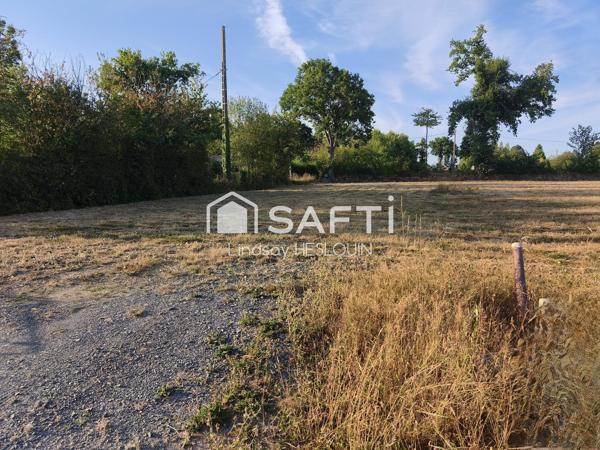 Terrain à bâtir 384m2 à Saint?Clair?sur?l’Elle