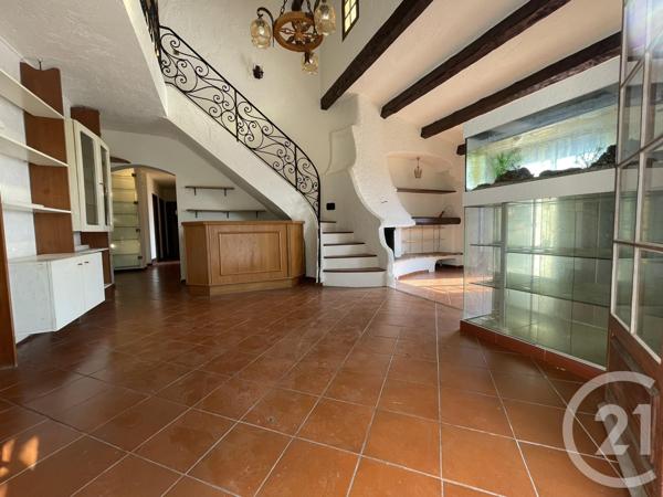 Maison à vendre  9 pièces - 210,97 m2 ST LAURENT DU VAR - 06