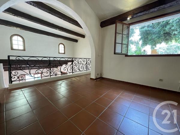 Maison à vendre  9 pièces - 210,97 m2 ST LAURENT DU VAR - 06