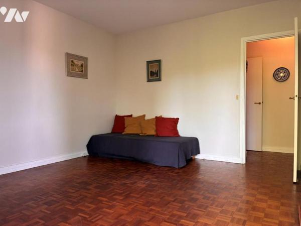 Appartement avec balcons 