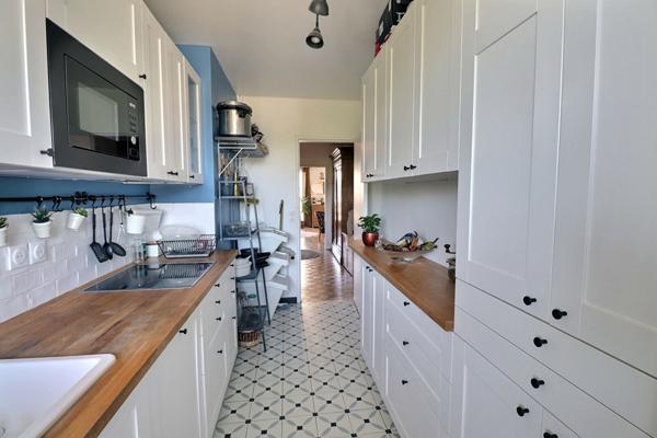 Appartement 4 pièces de 89 m² avec Ascenseur et proche du centre et de la gare