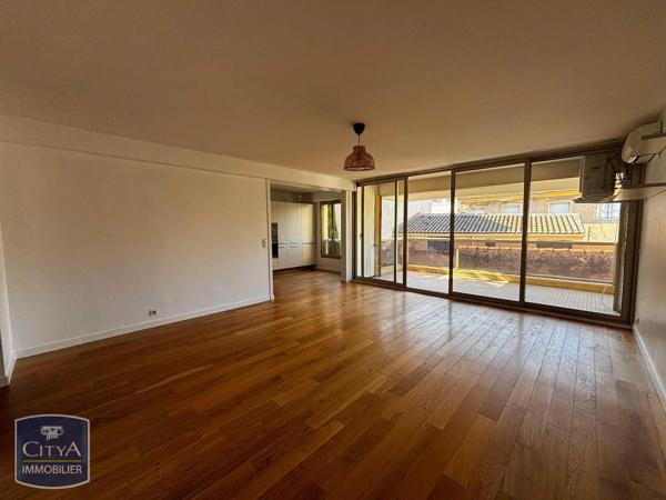 Appartement à louer 4 pièces 110m² Aix-en-Provence (13100)