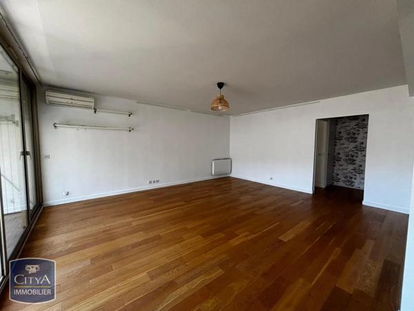 Appartement à louer 4 pièces 110m² Aix-en-Provence (13100)