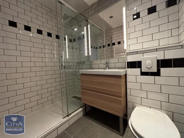 Appartement à louer 4 pièces 110m² Aix-en-Provence (13100)