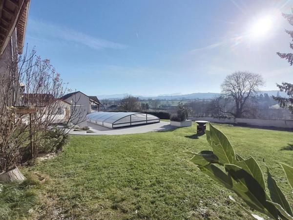 Ancienne ferme rénové de 1780 368m2 au total 180m2