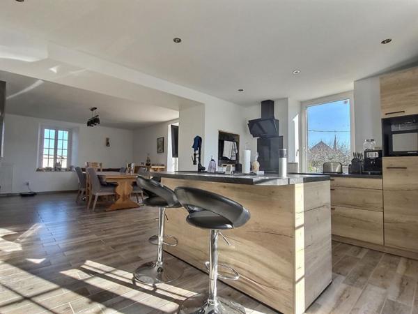 Ancienne ferme rénové de 1780 368m2 au total 180m2