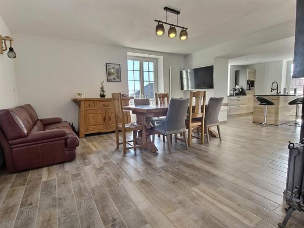 Ancienne ferme rénové de 1780 368m2 au total 180m2