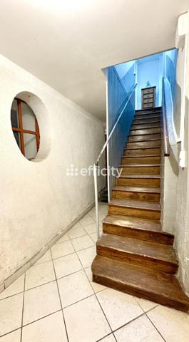 Maison
         5 pièces
        - 125 m² Exclusivité 183 000 € *