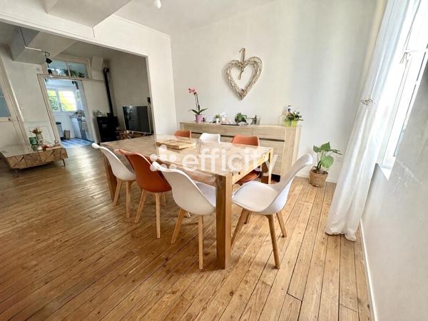 Maison
         5 pièces
        - 125 m² Exclusivité 183 000 € *