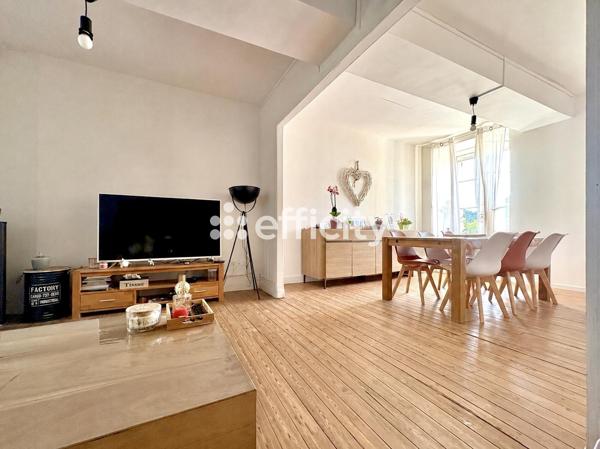 Maison
         5 pièces
        - 125 m² Exclusivité 183 000 € *
