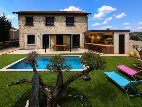 Maison à SAINT-JUST-MALMONT, 43240 - 6 pièces 140m²