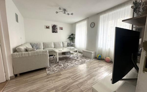 Immeuble à vendre    9 pièces • 200 m2 Mulhouse