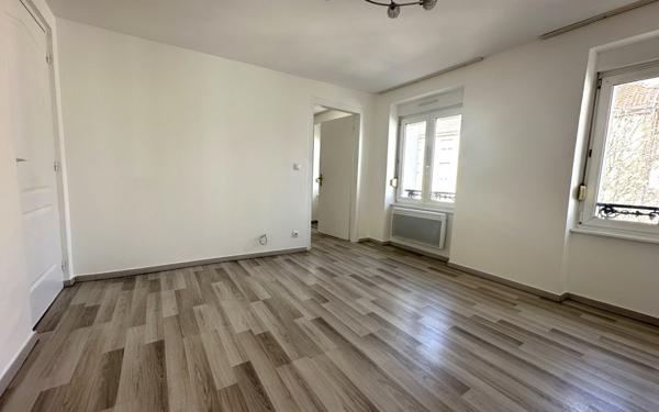 Immeuble à vendre    9 pièces • 200 m2 Mulhouse