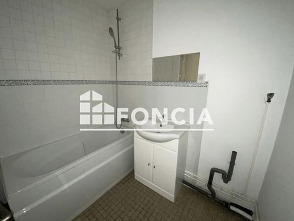 Location Studio 33.4 m² - 05 SENTIER DES PIOTTES Noisy Le Grand 93160