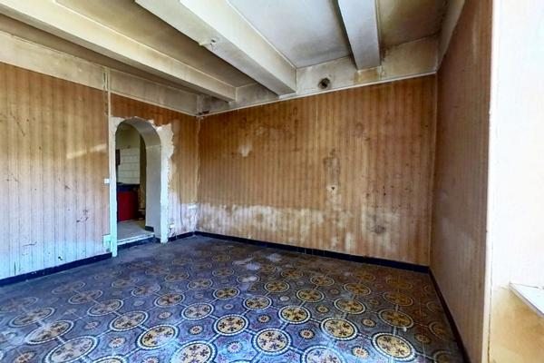 À VENDRE – BÂTISSE DE CARACTÈRE EN PIERRE AU CŒUR DES CORBIÈRES