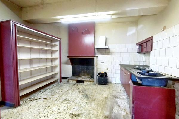 À VENDRE – BÂTISSE DE CARACTÈRE EN PIERRE AU CŒUR DES CORBIÈRES