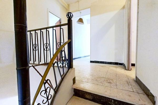 À VENDRE – BÂTISSE DE CARACTÈRE EN PIERRE AU CŒUR DES CORBIÈRES