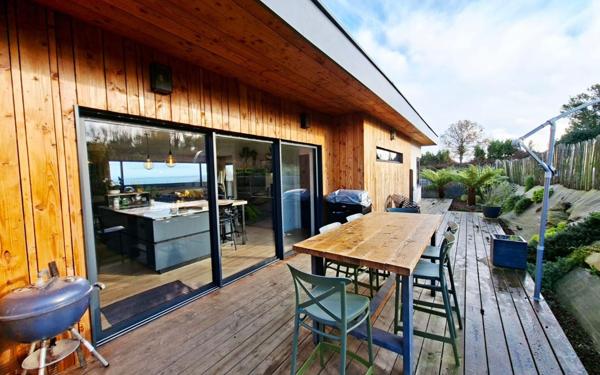 Maison à vendre    5 pièces •  Locquirec