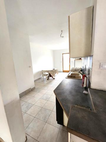 Maison à SAINT-JEAN-D'ANGELY, 17400 - 4 pièces 130m²
