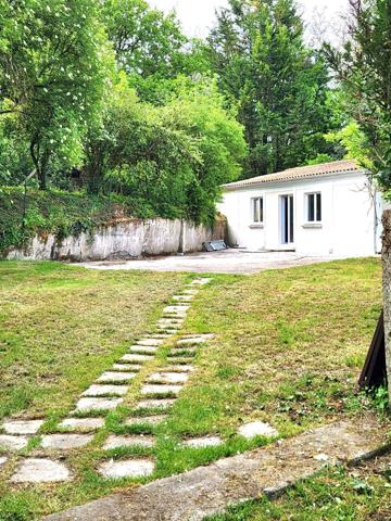 Maison à SAINT-JEAN-D'ANGELY, 17400 - 4 pièces 130m²