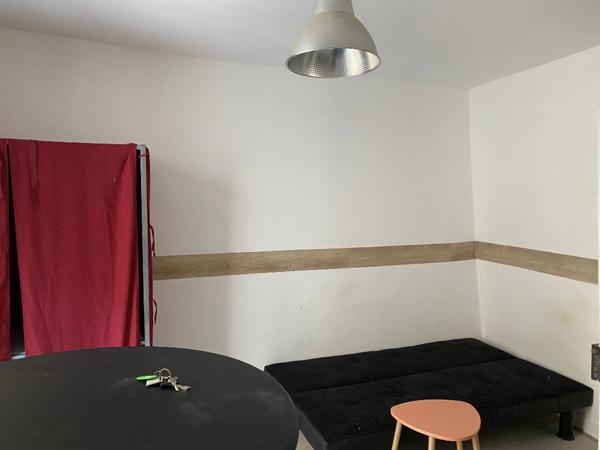 Location appartement Poitiers - 1 pièce(s) - 15 m² - 300 € / mois