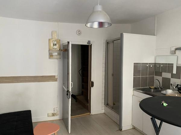 Location appartement Poitiers - 1 pièce(s) - 15 m² - 300 € / mois