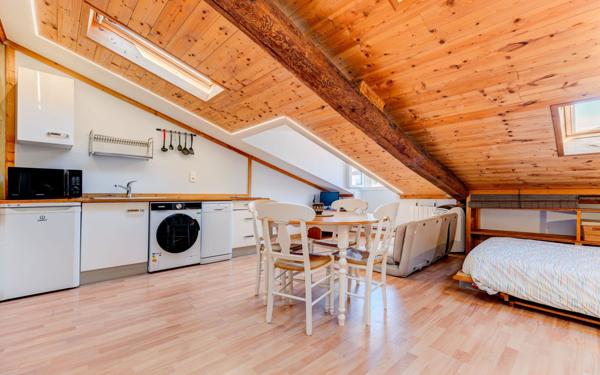 Appartement à vendre    1 pièce • 25 m2 Nice