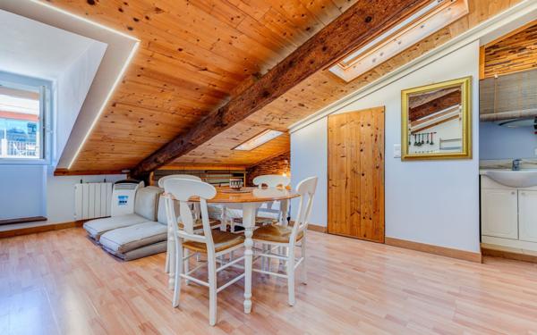 Appartement à vendre    1 pièce • 25 m2 Nice