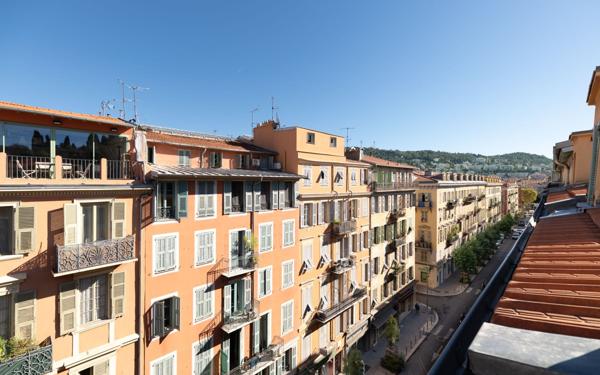 Appartement à vendre    1 pièce • 25 m2 Nice