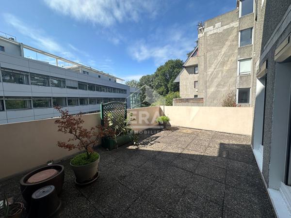 Appartement Tarbes 3 pièces 82 m2 avec terrasse et parking