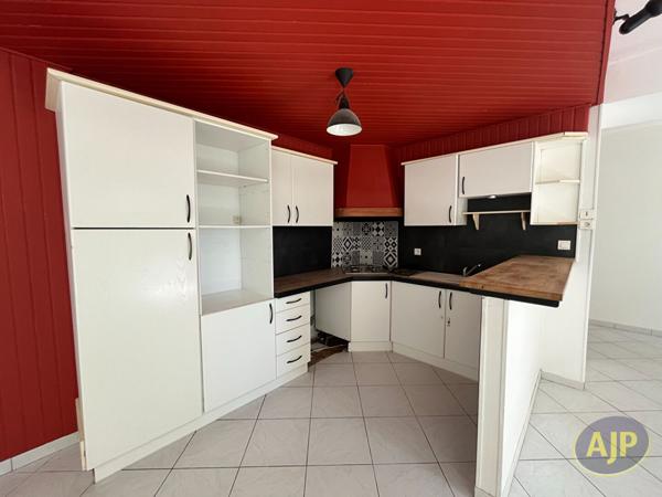 Location maison Plumelec : 871 € - AJP Immobilier Plumelec