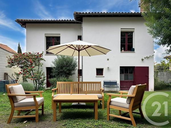Maison à vendre  7 pièces - 178 m 2   BORDEAUX  - 33