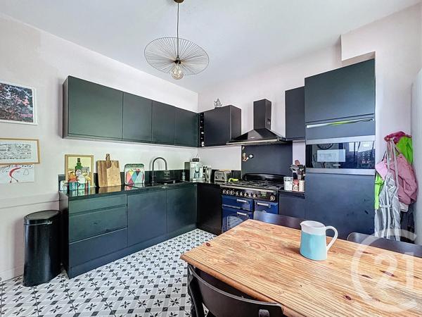 Maison à vendre  7 pièces - 178 m 2   BORDEAUX  - 33
