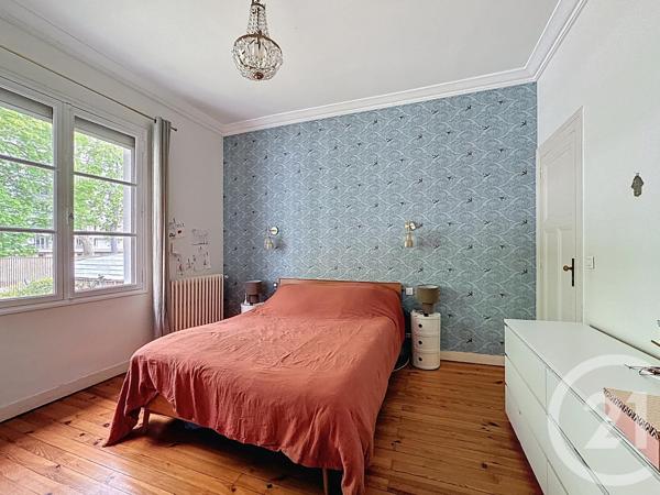 Maison à vendre  7 pièces - 178 m 2   BORDEAUX  - 33
