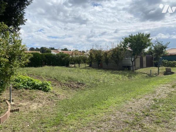 LA MOTHE ACHARD Terrain à bâtir avec garage
