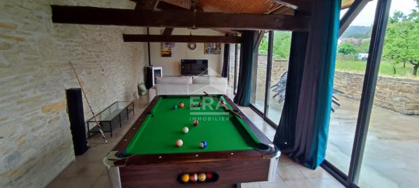 Maison Vriange 6 pièce(s) 161 m2 avec terrain, garage, terrasse...