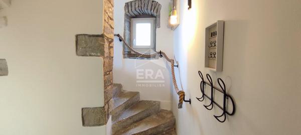 Maison Vriange 6 pièce(s) 161 m2 avec terrain, garage, terrasse...